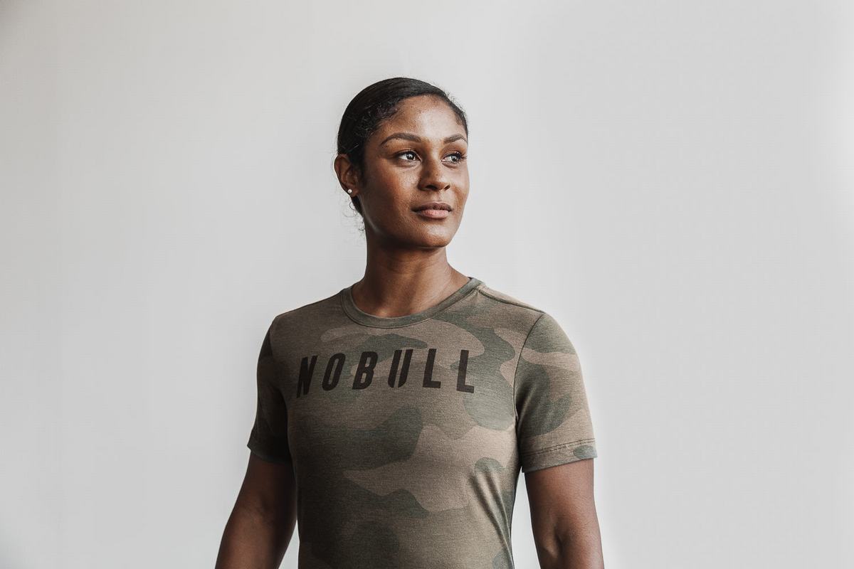 Nobull T-shirts Dames Groen Camo | 972351-NRI