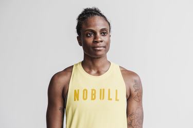 Nobull High-Neck Tank Seasonal Colors Tanktop Dames Geel | 173806-JIC